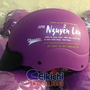 Mẫu nón bảo hiểm quà tặng của spa Nguyễn Lan